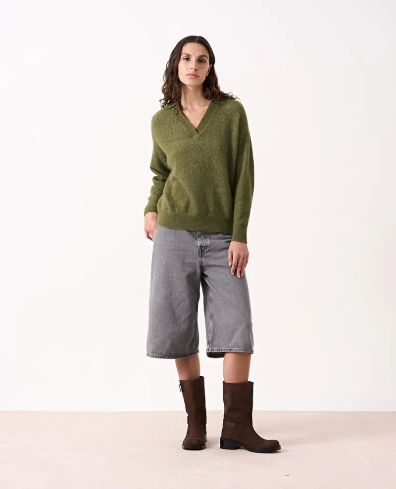 Absolut Cashmere Donald Artichoke Green V Neck Knit