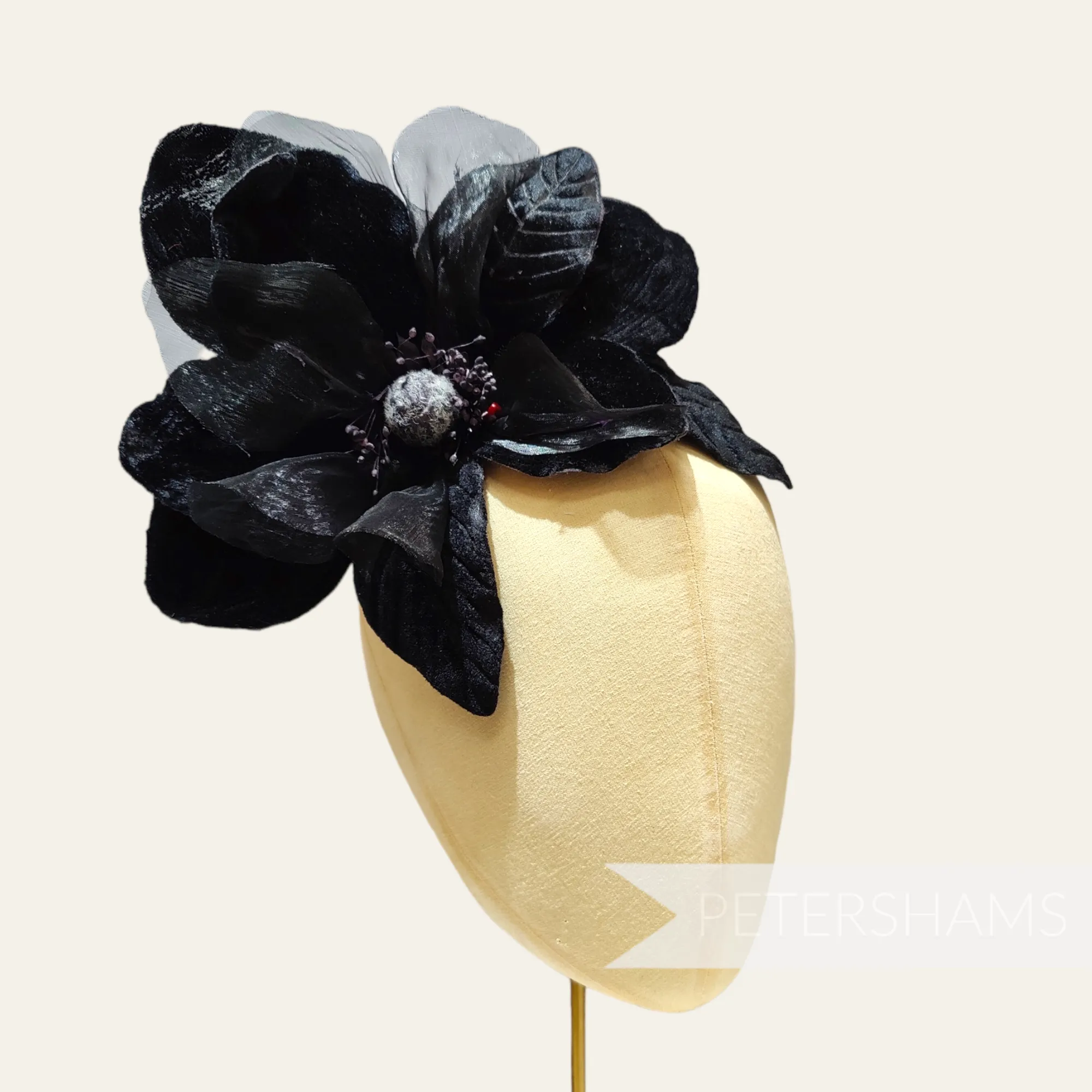 'Galilea' Large 18cm Velvet Magnolia Flower