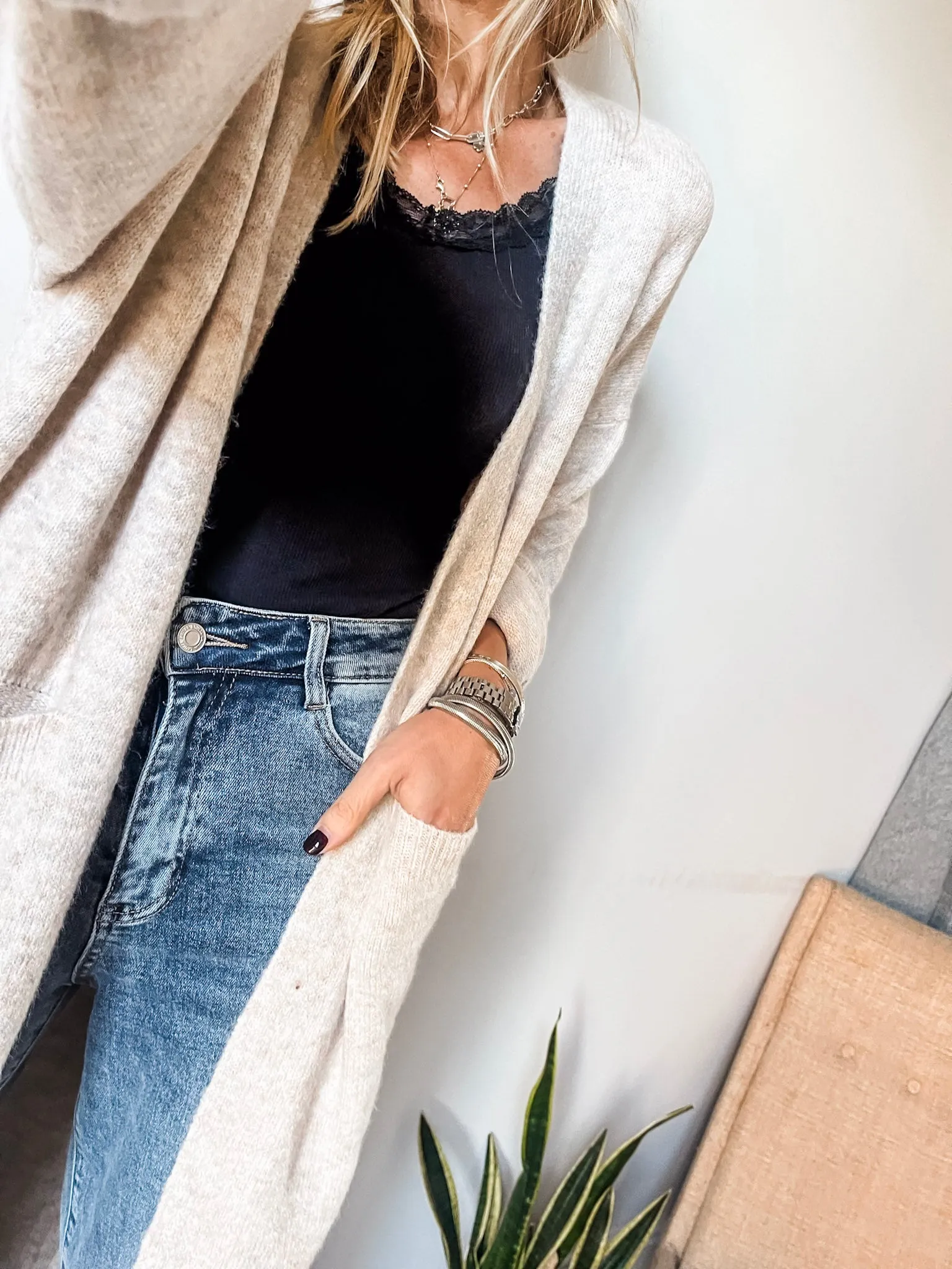 Long Pocket Front Knit Cardigan