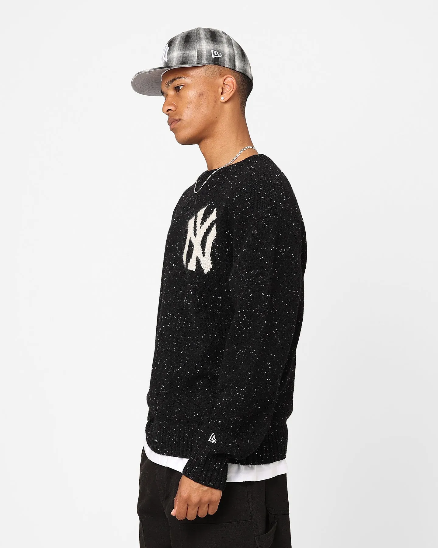 New Era New York Yankees Oversized Knit Sweater Black