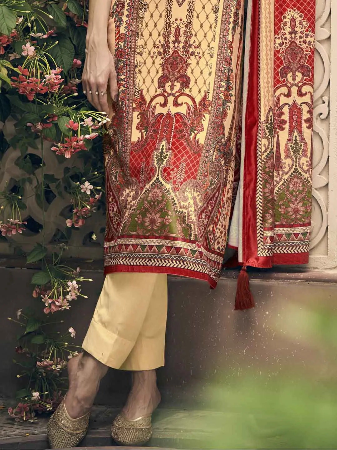 Unstitched Silk Velvet Pakistani Print Winter Suit for Ladies