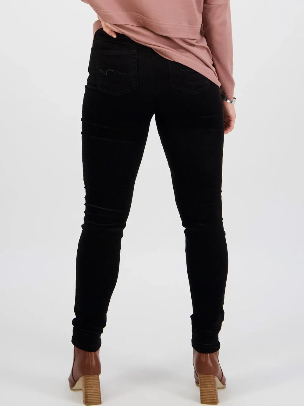 VASSALLI SKINNY PULL ON CORD PANT